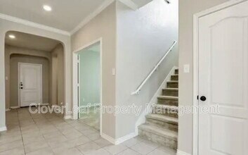 2412 Lazo Smt in San Antonio, TX - Building Photo - Building Photo