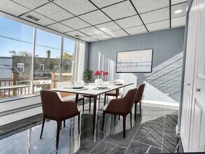 2717 W Peterson Ave in Chicago, IL - Building Photo - Building Photo