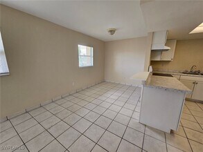 4030 Coronado Pkwy in Cape Coral, FL - Building Photo - Building Photo