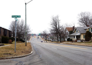 338 E Portage Trl in Cuyahoga Falls, OH - Building Photo - Building Photo