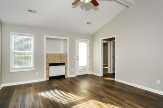 234 Falcon Ridge Dr in Huntsville, AL - Building Photo - Building Photo