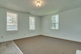 537 Watkins St in Augusta, GA - Foto de edificio - Building Photo