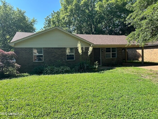 property at 2955 Normandy Dr