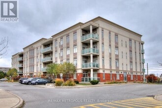 7340 Markham Rd in Markham, ON - Building Photo - Building Photo