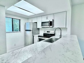 4487 Holly Tree Rd in Wilmington, NC - Building Photo - Building Photo