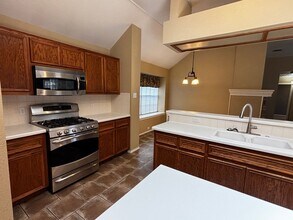 3904 Kristencreek Ln in Round Rock, TX - Building Photo - Building Photo