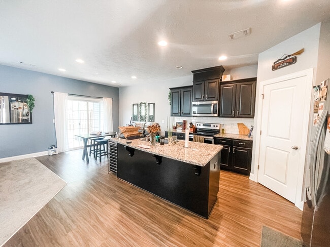 690 Red Cedar Ct in Grovetown, GA - Building Photo - Building Photo