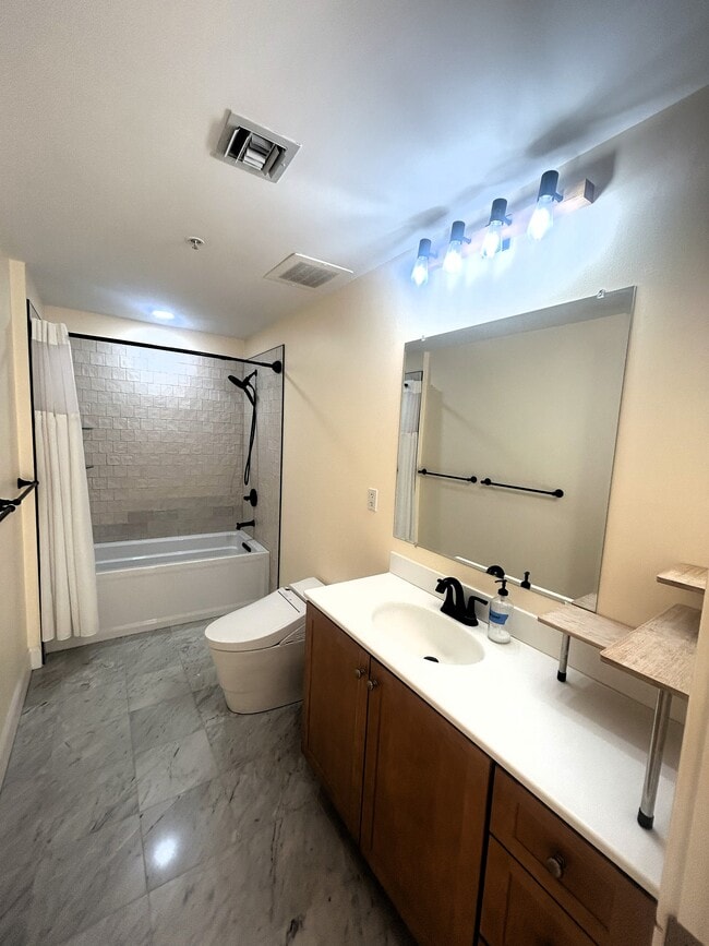 17 Ivaloo St, Unit 9 in Somerville, MA - Building Photo - Building Photo