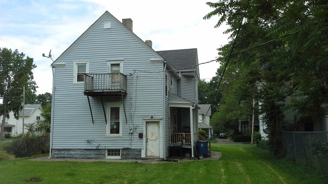 667 W 9th St in Lorain, OH - Foto de edificio - Building Photo