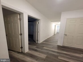 145 W Main St in Penns Grove, NJ - Building Photo - Building Photo