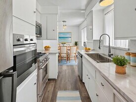 1245 Brockton Properties LLC in Los Angeles, CA - Building Photo