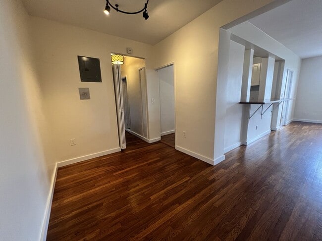property at 50 Kenilworth Pl