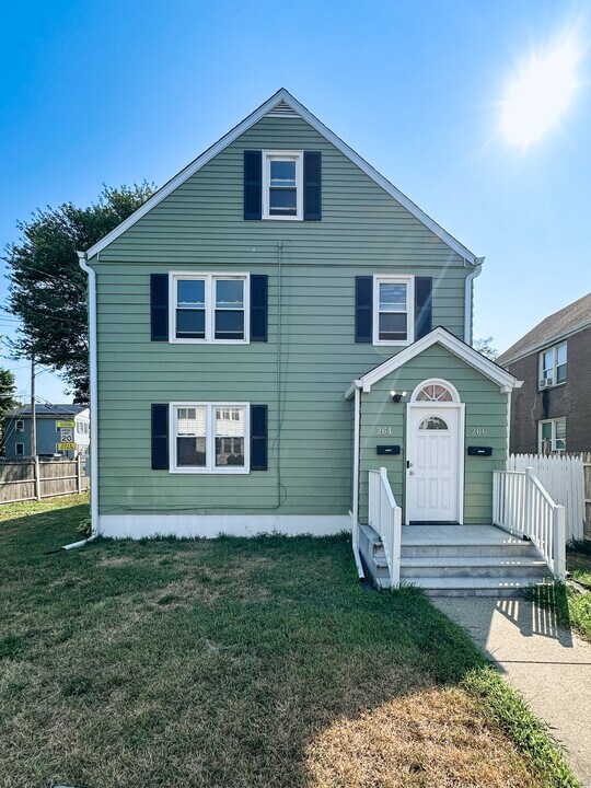264 Wilmot Ave in Bridgeport, CT - Foto de edificio