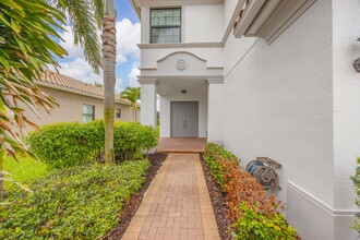 2875 Cinnamon Bay Cir in Naples, FL - Building Photo - Building Photo