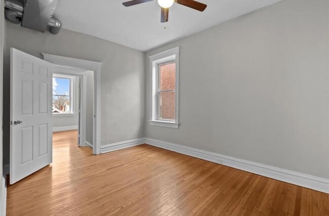 5315 Devonshire Ave, Unit 2F in St. Louis, MO - Foto de edificio - Building Photo