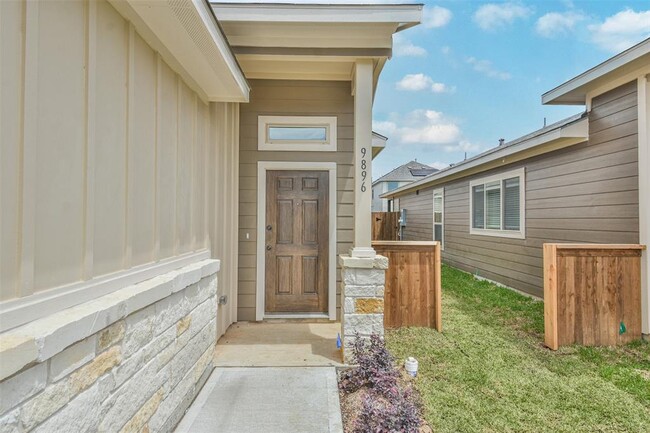 9708 Grosbeak Ln in Magnolia, TX - Foto de edificio - Building Photo