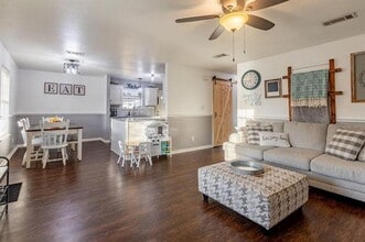 1105 N Branch St in Sherman, TX - Building Photo - Building Photo