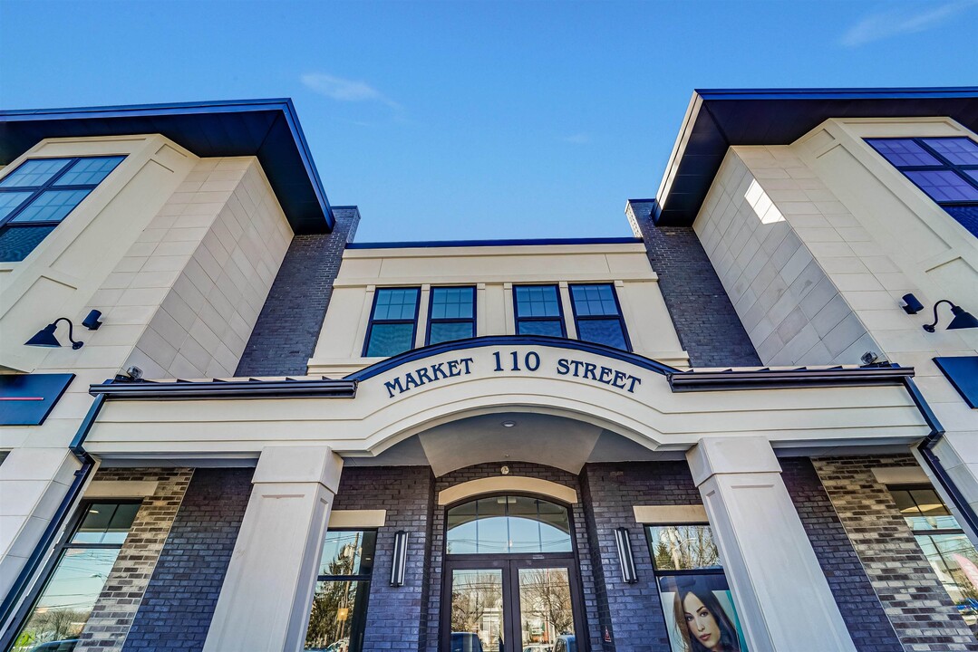 110 Market St in Saddle Brook, NJ - Building Photo
