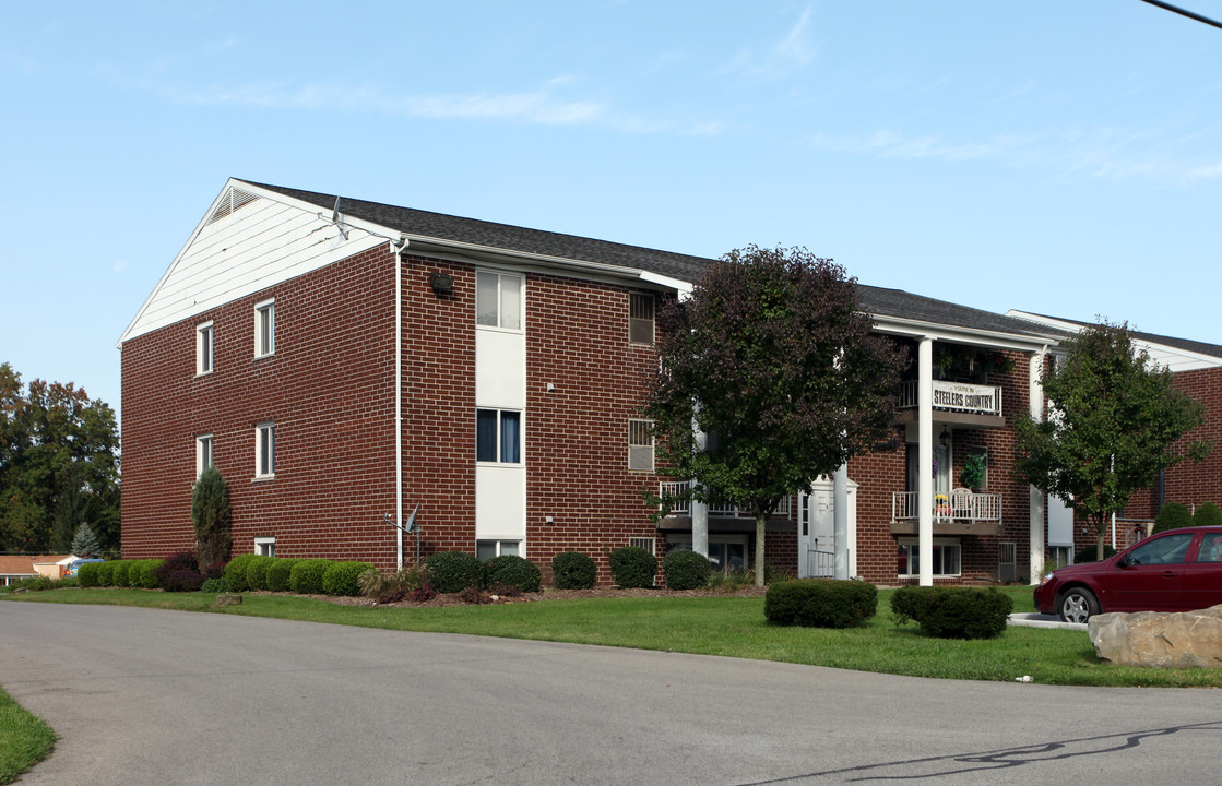 Lafayette Apartments in Hermitage, PA - Foto de edificio