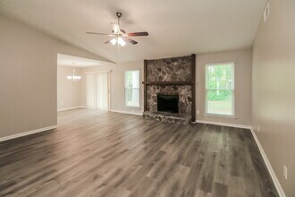 528 Blue Cedar Ct in Riverdale, GA - Building Photo - Building Photo