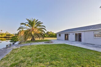 9925 Grace Dr in Port Richey, FL - Building Photo - Building Photo