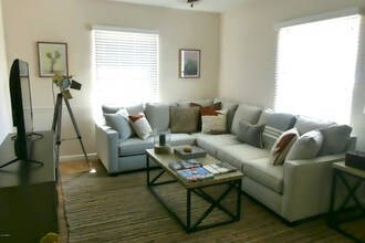 1815 N Whittier Dr in Phoenix, AZ - Building Photo - Building Photo