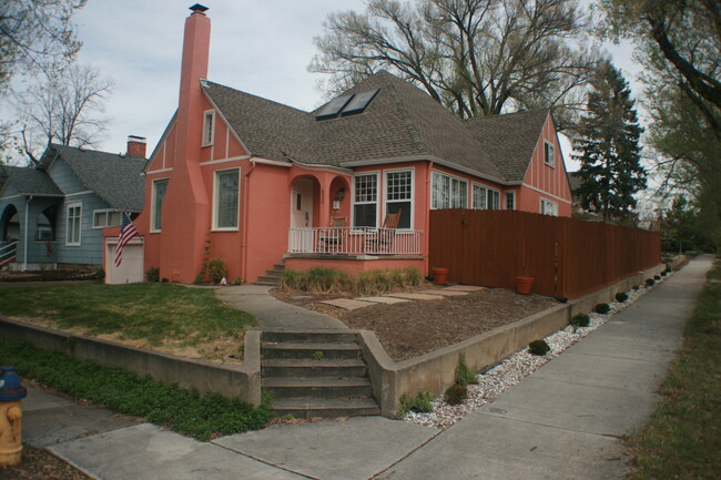 630 Columbia St in Colorado Springs, CO - Building Photo - Building Photo