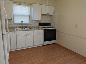 5844 N 83rd St in Milwaukee, WI - Building Photo - Building Photo