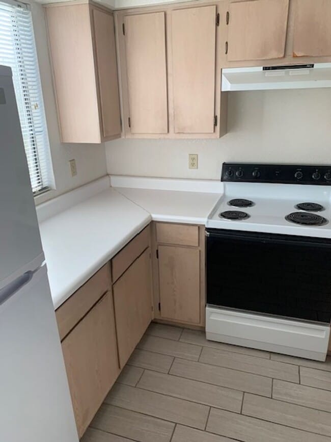 property at 2036 Mesquite Ln