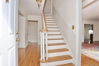 50 Campbell Ave in Airmont, NY - Building Photo - Building Photo