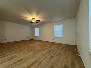 727 W Beck Dr in Fayetteville, AR - Building Photo - Building Photo