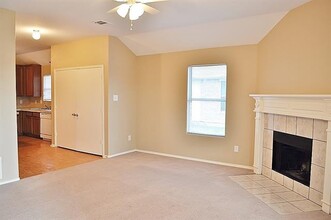 9713 Brierwood Ln in Dallas, TX - Building Photo - Building Photo