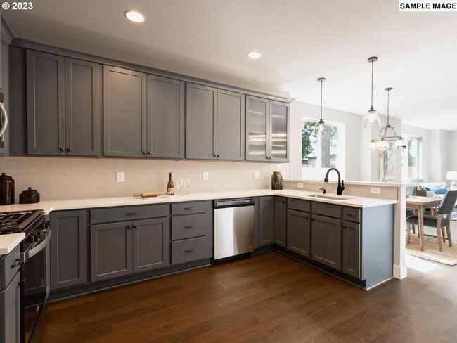 property at 6834 N Seneca St