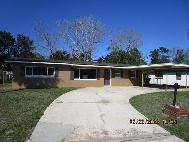 1120 Edith Dr in Daytona Beach, FL - Building Photo