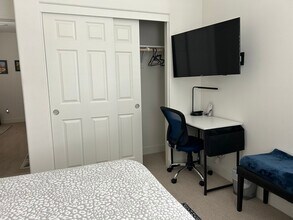 5700 Knight Rd in Cotati, CA - Foto de edificio - Building Photo