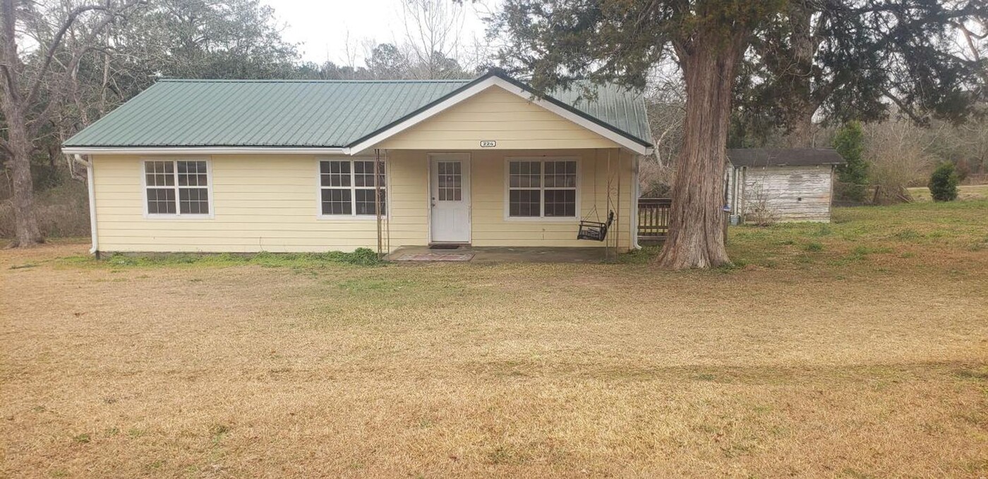 204-224 Main St in Coffee Springs, AL - Building Photo