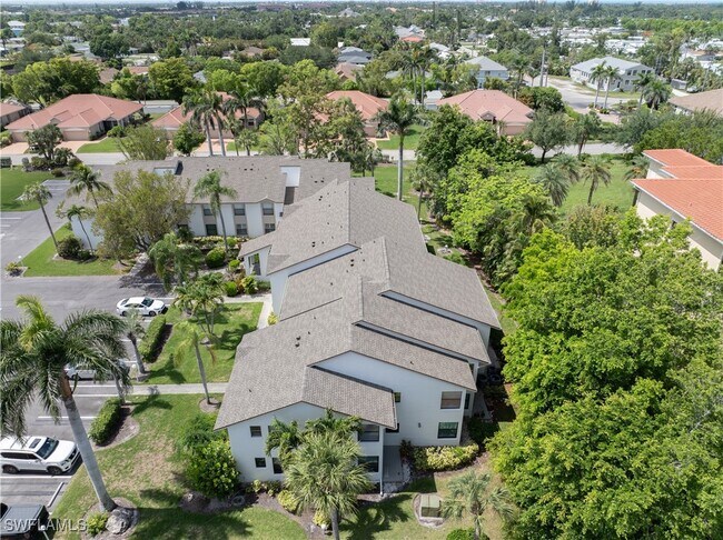 property at 5483 Peppertree Dr