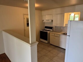 107 Windward Way in Euless, TX - Building Photo - Building Photo