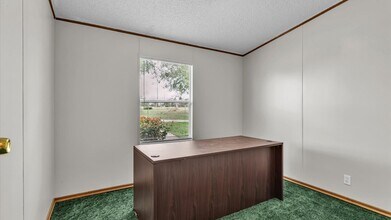 3457 S Foster Rd in San Antonio, TX - Building Photo - Building Photo