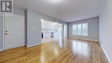 55 Walkview Crescent in Richmond Hill, ON - Building Photo - Building Photo