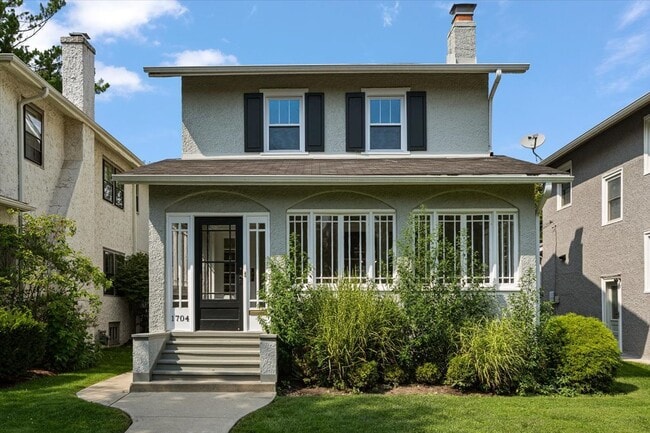 1704 Walnut Ave in Wilmette, IL - Building Photo - Building Photo