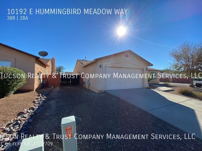 10192 E Hummingbird Meadow Way-Unit -704 in Tucson, AZ - Building Photo - Building Photo