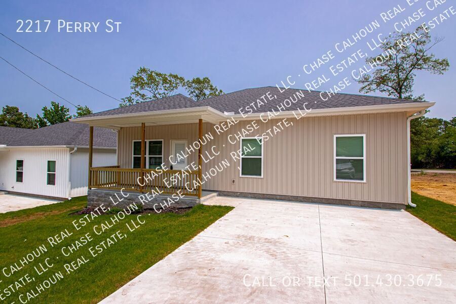 2217 Perry St in Little Rock, AR - Building Photo