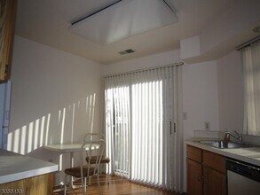 2 Birchwood Rd in Bedminster, NJ - Building Photo - Building Photo