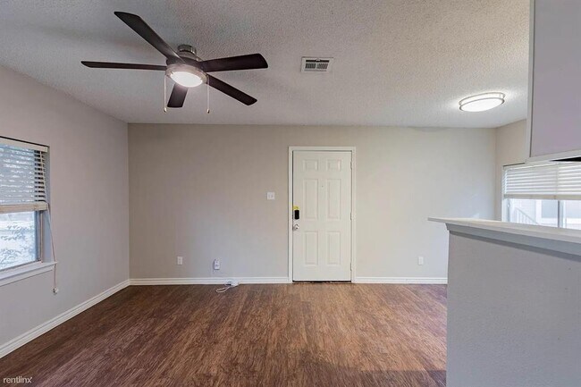 4500 Witham Ln in Austin, TX - Building Photo - Building Photo