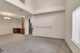 2639 Heritage Park Cir in San Jose, CA - Foto de edificio - Building Photo