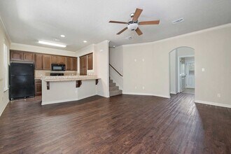 Perfect 3/3.5 Townhomes Available for Augu in College Station, TX - Building Photo - Building Photo