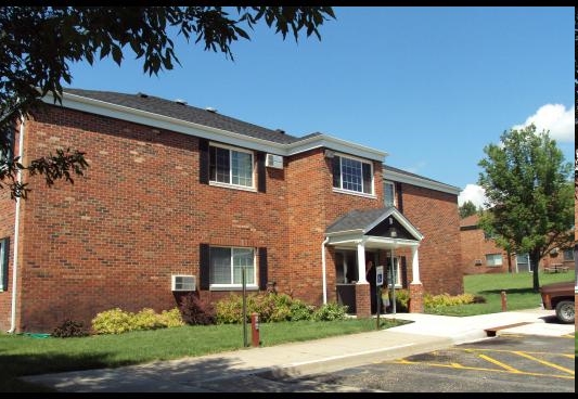 Arbordale Apartments in Pierre, SD - Foto de edificio - Building Photo