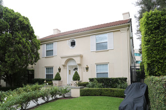 209 S Hamilton Dr in Beverly Hills, CA - Building Photo - Primary Photo