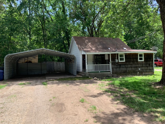 property at 1109 SW 24th St
